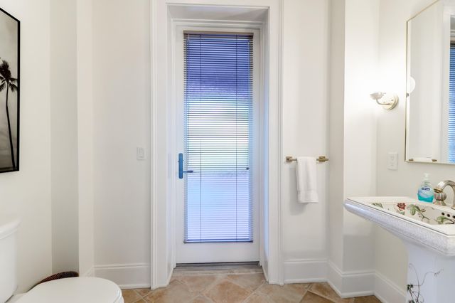 6615 Old Jacksonboro Road, Ravenel, SC 29470