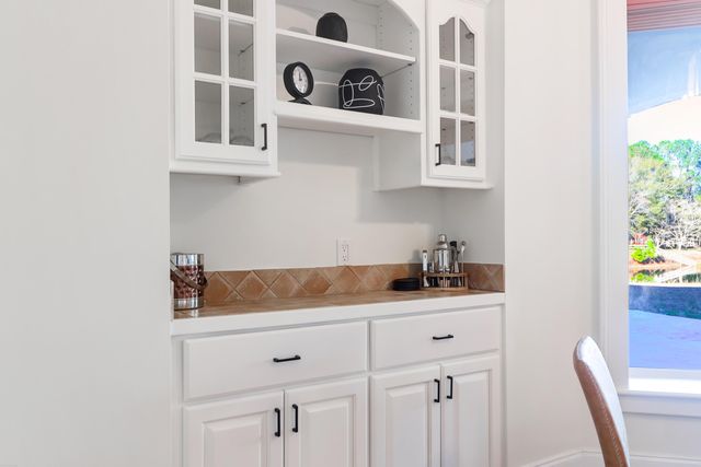 6615 Old Jacksonboro Road, Ravenel, SC 29470