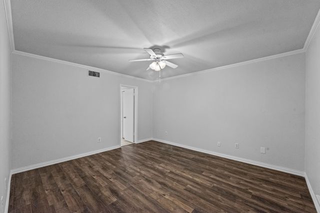 2906 Menlo Park Lane, Carrollton, TX 75007