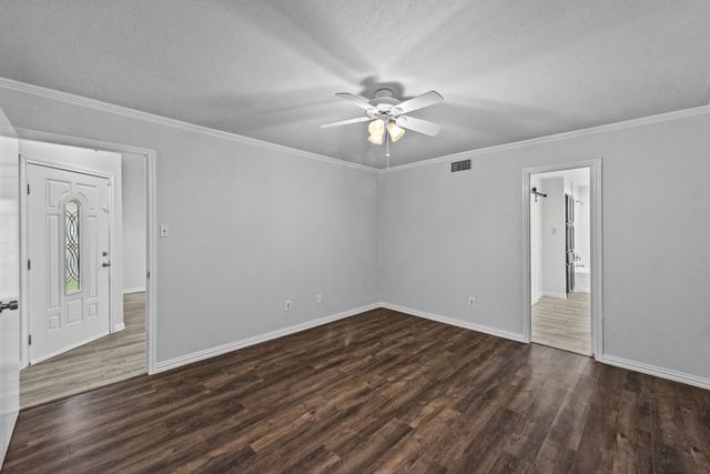 2906 Menlo Park Lane, Carrollton, TX 75007