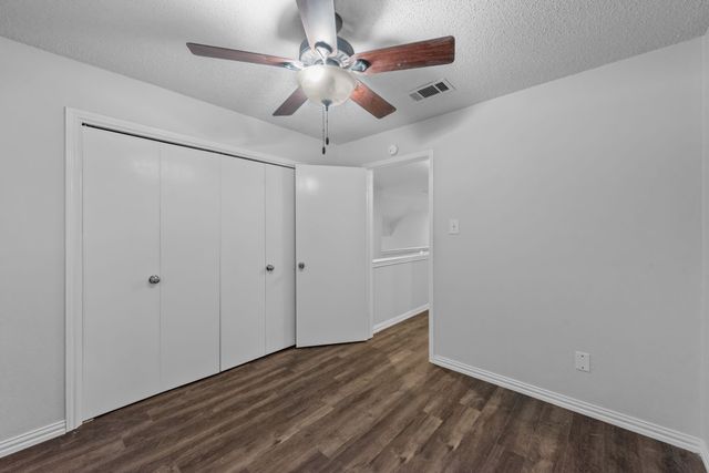 2906 Menlo Park Lane, Carrollton, TX 75007