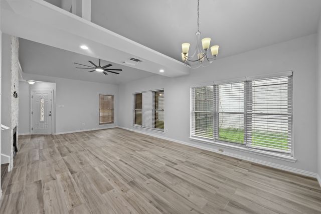 2906 Menlo Park Lane, Carrollton, TX 75007