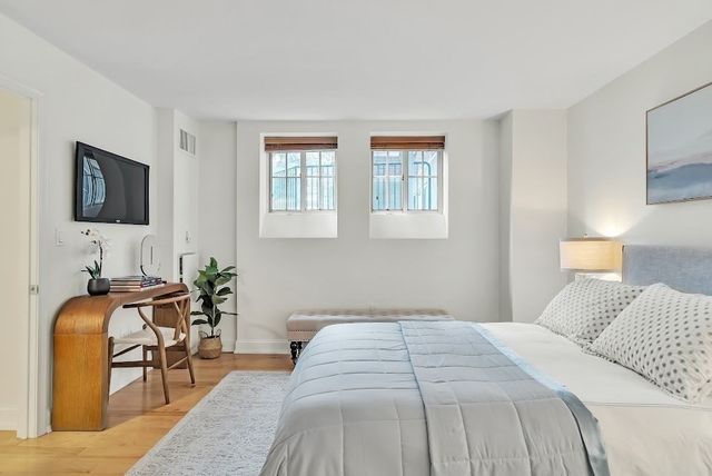 20 Chapel Street B304, Brookline, MA 02446