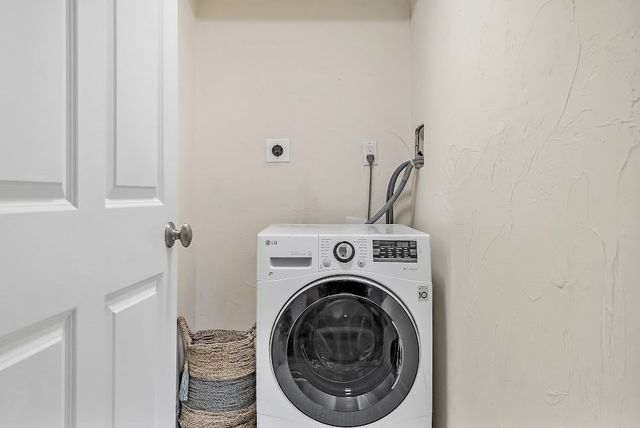 20 Chapel Street B304, Brookline, MA 02446