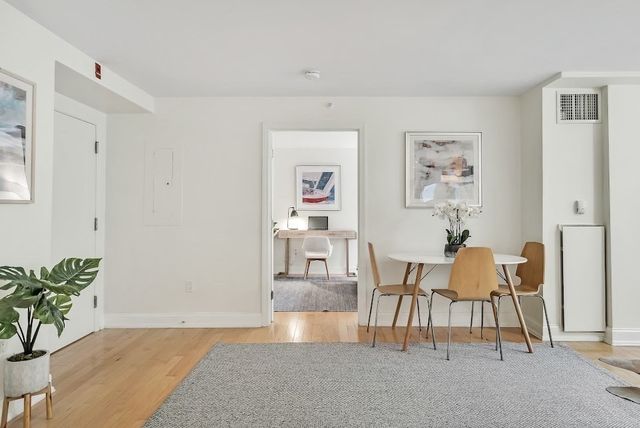 20 Chapel Street B304, Brookline, MA 02446