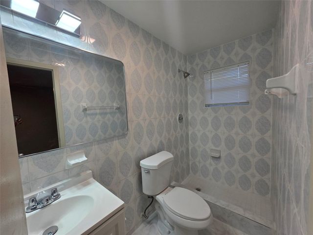 309 NE 169th Street, North Miami Beach, FL 33162