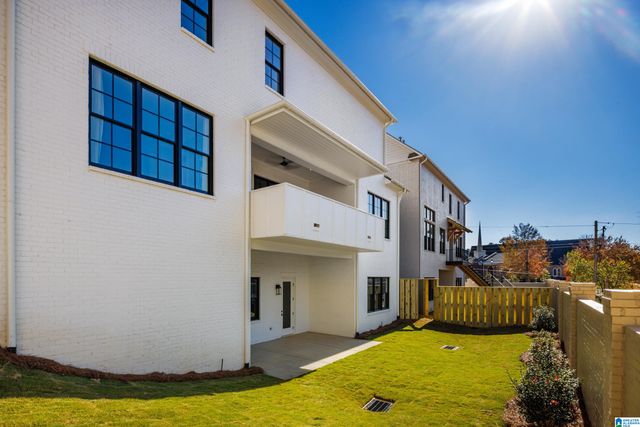 1719 COLLINWOOD COURT, Vestavia Hills, AL 35216