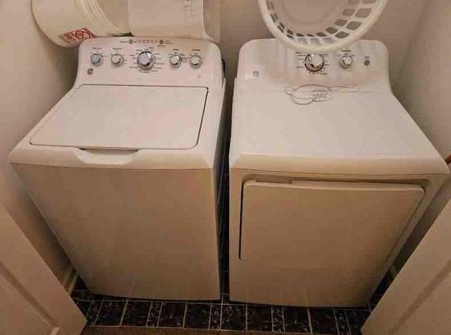 405 Pine Valley Dr, Powder Springs, GA 30127