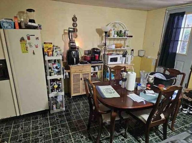 405 Pine Valley Dr, Powder Springs, GA 30127