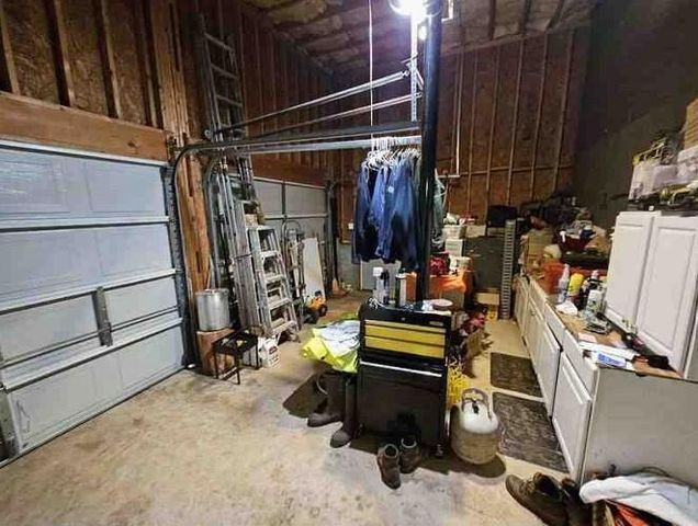 405 Pine Valley Dr, Powder Springs, GA 30127