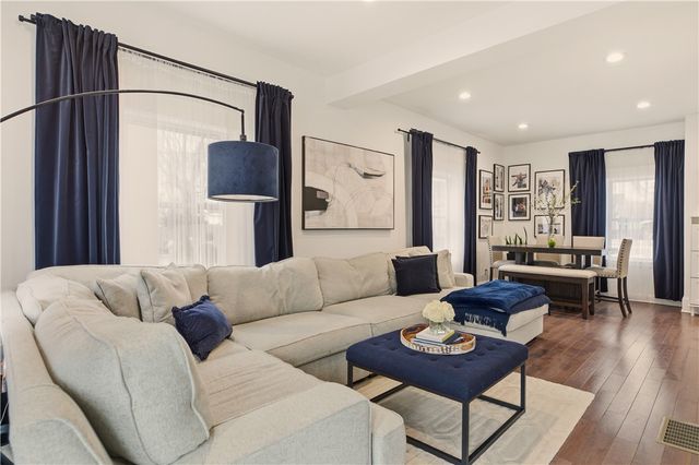 269 Bellman Avenue, Warwick, RI 02889