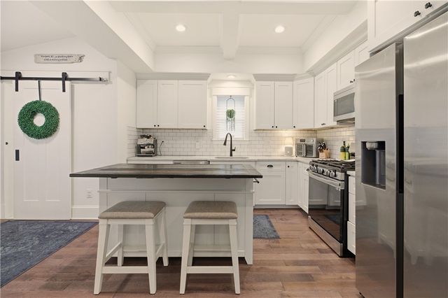 269 Bellman Avenue, Warwick, RI 02889