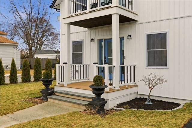 269 Bellman Avenue, Warwick, RI 02889