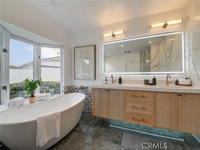 46 Empty Saddle Road, Rolling Hills Estates, CA 90274