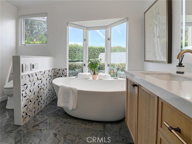 46 Empty Saddle Road, Rolling Hills Estates, CA 90274