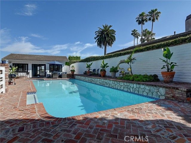 46 Empty Saddle Road, Rolling Hills Estates, CA 90274