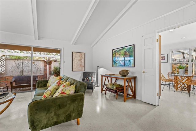 4114 VILLAGE RD, Memphis, TN 38117