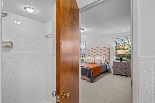 4114 VILLAGE RD, Memphis, TN 38117