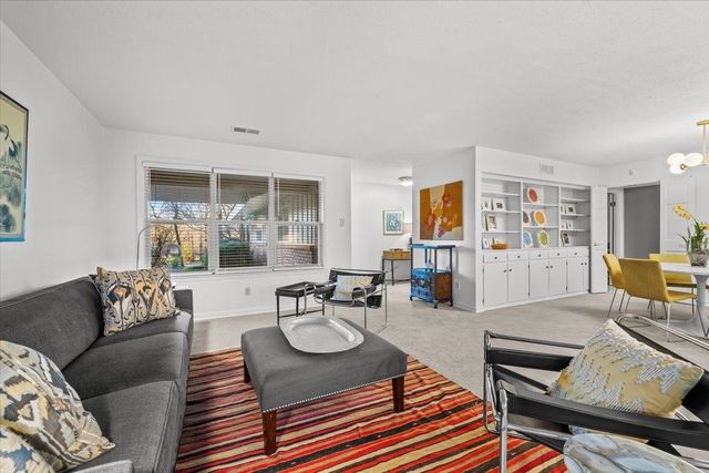 4114 VILLAGE RD, Memphis, TN 38117