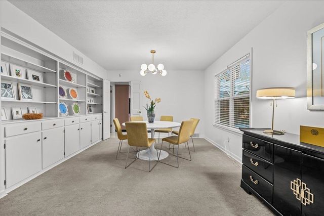 4114 VILLAGE RD, Memphis, TN 38117