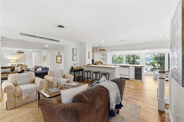 7820 Barkers Bend Drive, Murrayville, GA 30564