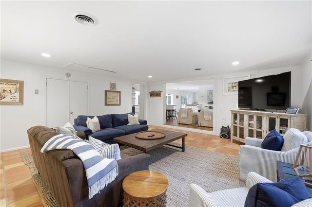 7820 Barkers Bend Drive, Murrayville, GA 30564