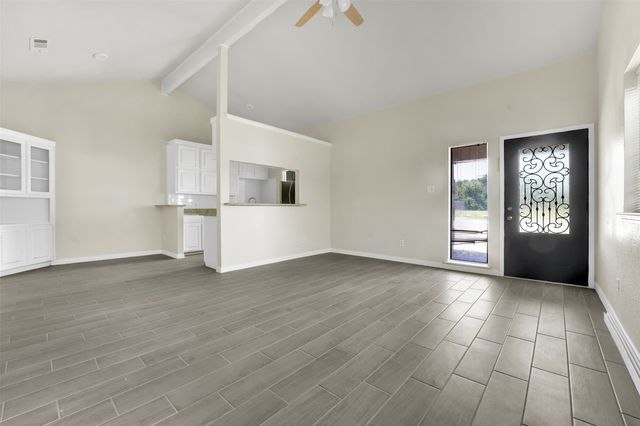 405 S Las Vegas Trail, White Settlement, TX 76108