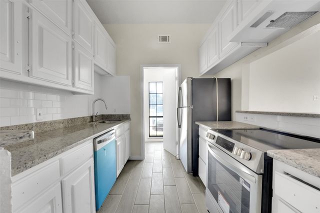 405 S Las Vegas Trail, White Settlement, TX 76108