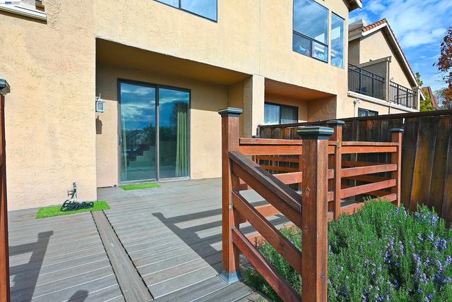 2057 Echo Pl, San Ramon, CA 94582