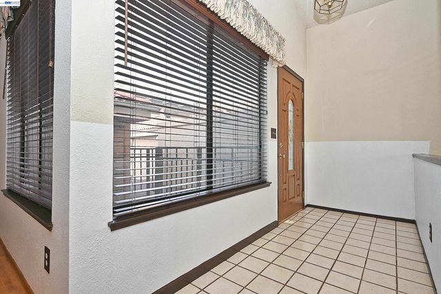 2057 Echo Pl, San Ramon, CA 94582