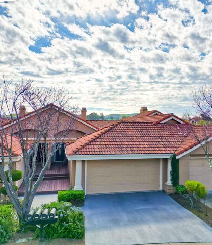 2057 Echo Pl, San Ramon, CA 94582
