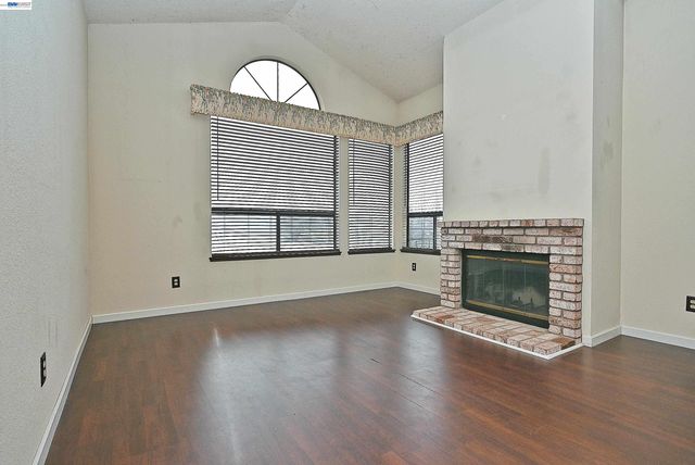 2057 Echo Pl, San Ramon, CA 94582