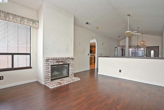 2057 Echo Pl, San Ramon, CA 94582