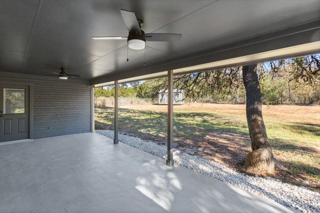 520 HUNTER RIDGE RD, San Marcos, TX 78666