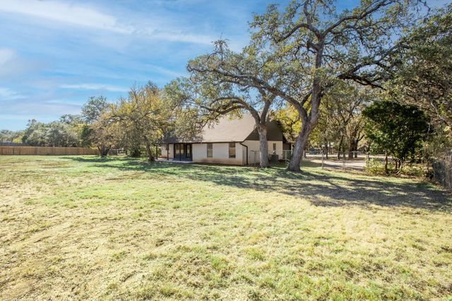 520 HUNTER RIDGE RD, San Marcos, TX 78666