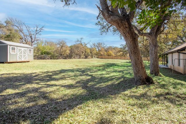 520 HUNTER RIDGE RD, San Marcos, TX 78666