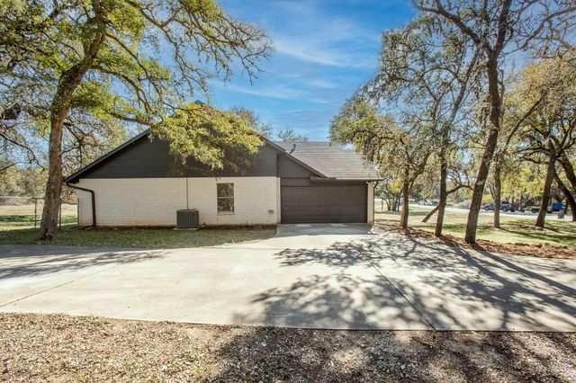 520 HUNTER RIDGE RD, San Marcos, TX 78666