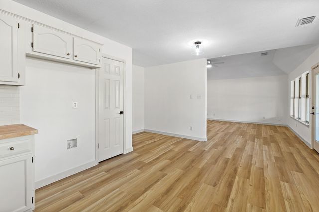 520 HUNTER RIDGE RD, San Marcos, TX 78666