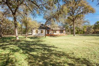 520 HUNTER RIDGE RD, San Marcos, TX 78666
