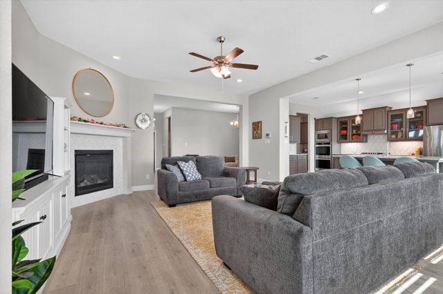3667 Hidden Hollow Drive, Grand Prairie, TX 76065