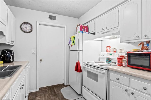 2260 Sunderland Road 74W, Winston-salem, NC 27103