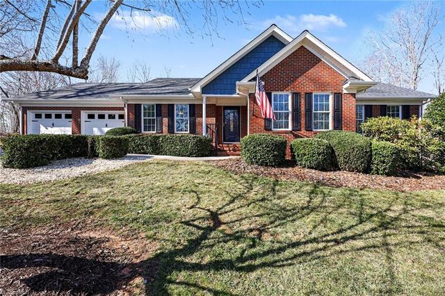 937 Chamberlin Drive, Asheboro, NC 27205