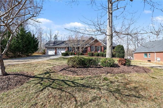 937 Chamberlin Drive, Asheboro, NC 27205