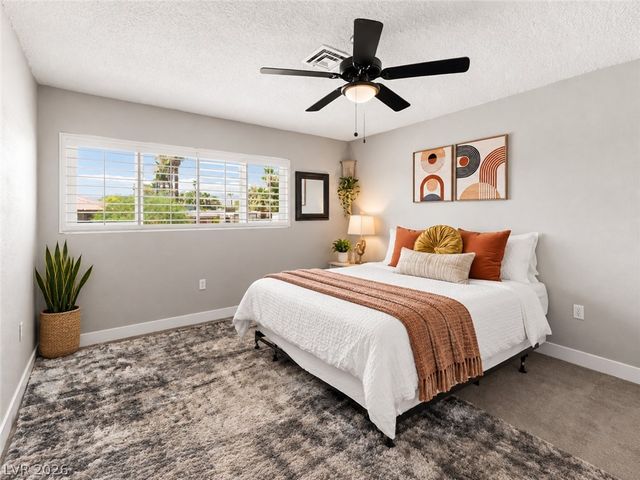845 Kenny Way, Las Vegas, NV 89107