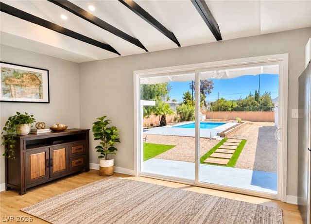 845 Kenny Way, Las Vegas, NV 89107