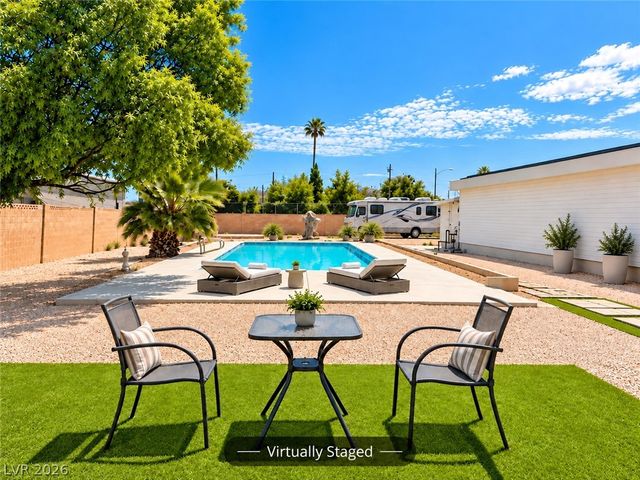 845 Kenny Way, Las Vegas, NV 89107