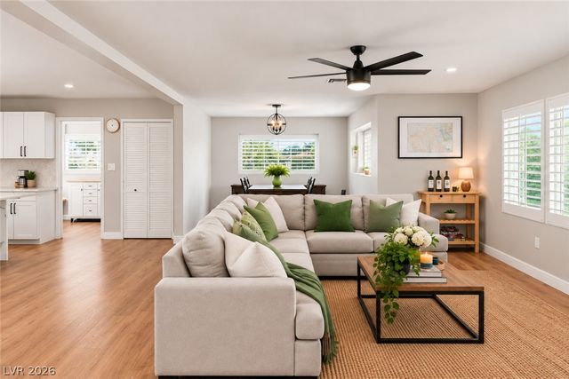 845 Kenny Way, Las Vegas, NV 89107