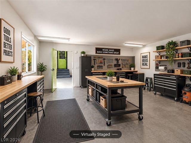 845 Kenny Way, Las Vegas, NV 89107