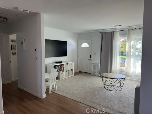 8218 Handley Avenue, Los Angeles, CA 90045