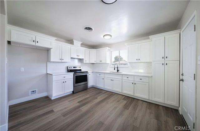 708 Delfino, Bakersfield, CA 93304